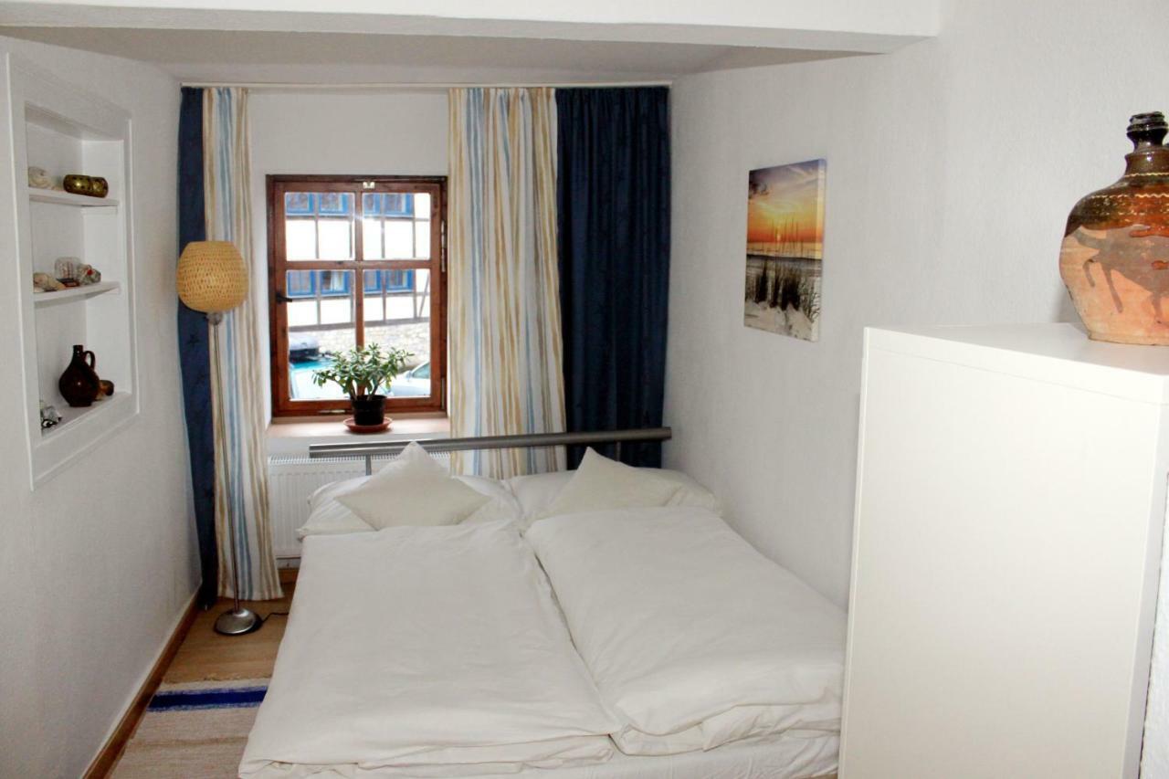 Haus Zum Kleinen Helm Apartman Erfurt Kültér fotó