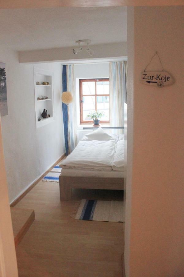 Haus Zum Kleinen Helm Apartman Erfurt Kültér fotó